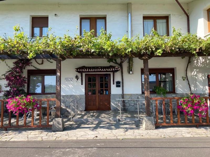 Atxispe Etxea Casa Rural Laukiz Exteriör bild