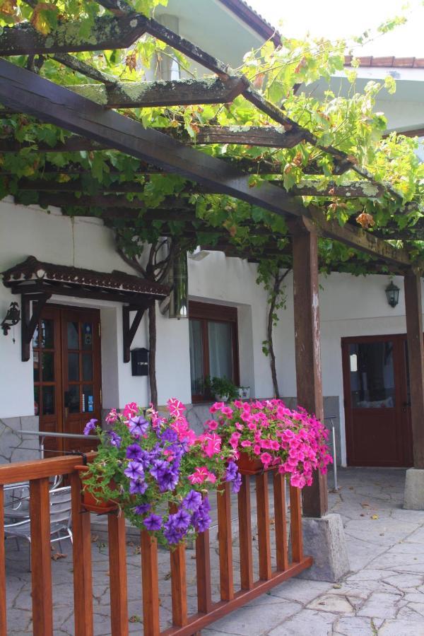 Atxispe Etxea Casa Rural Laukiz Exteriör bild